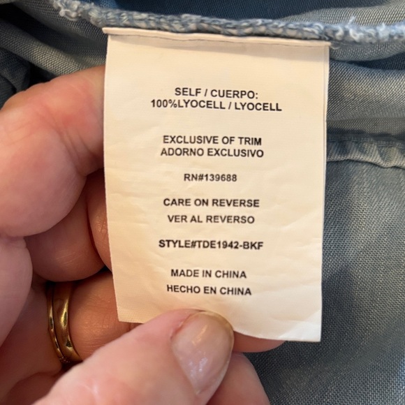 Altar'd State Blue Ruffled Top Waffled Stretch Bodice Romper Size Medium - Picture 9 of 10